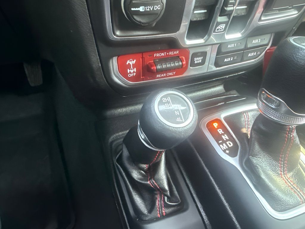 Used 2018 Jeep Wrangler Unlimited Rubicon AWD/4WD image 19