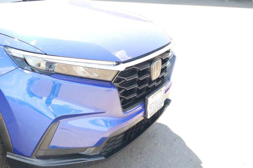 Used 2023 Honda CR-V LX image 9
