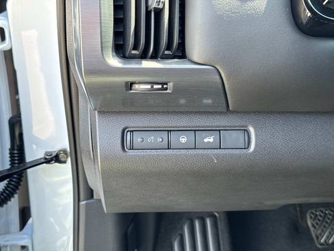 New 2026 Nissan Pathfinder Rock Creek AWD/4WD image 26