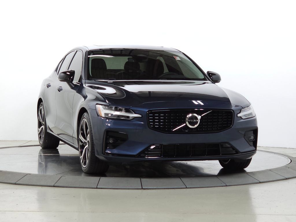 Certified 2025 Volvo S60 B5 Core w/ Climate Package AWD/4WD image 1