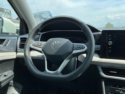 New 2025 Volkswagen Taos SEL image 19