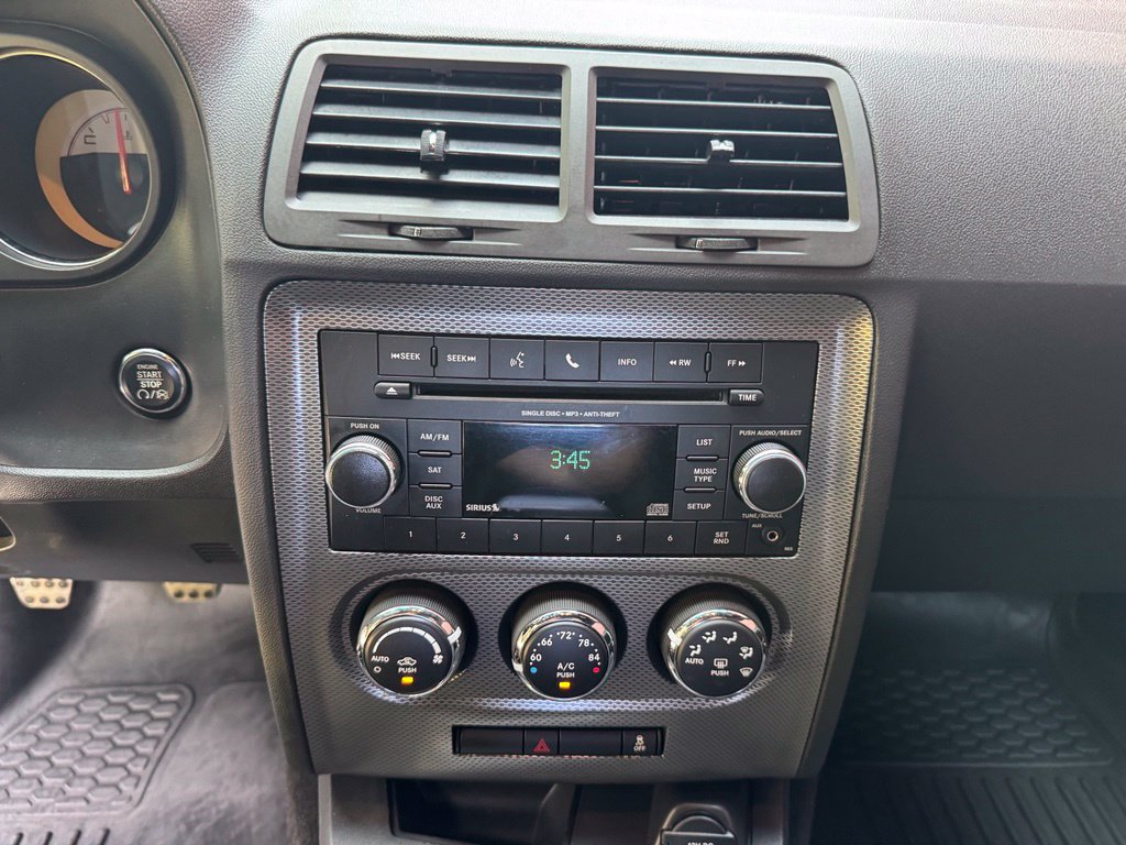 Used 2014 Dodge Challenger R/T RWD image 17