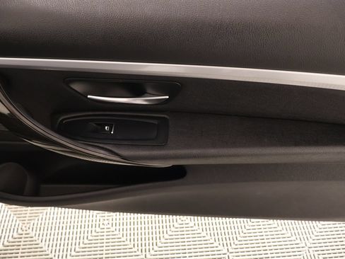 Used 2019 BMW 440i Coupe w/ M Sport Package RWD image 15