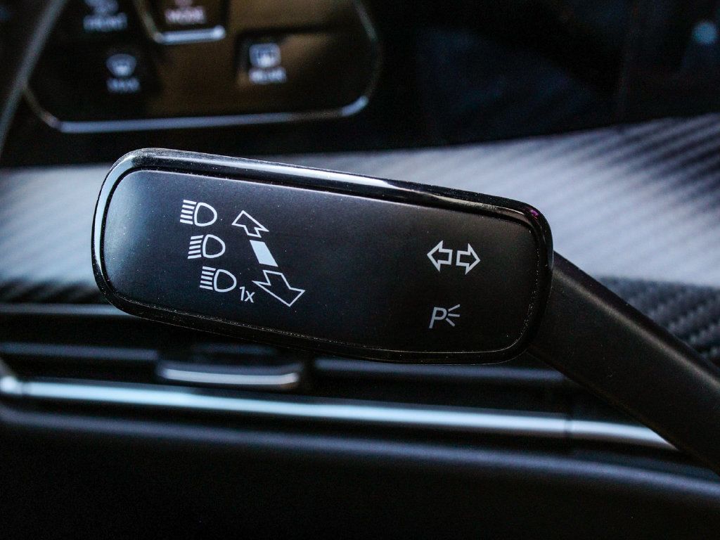 Used 2025 Volkswagen Golf R Black Edition AWD/4WD image 26