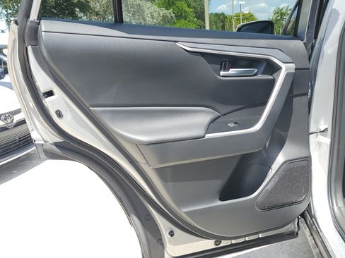 Certified 2025 Toyota RAV4 XLE FWD image 16