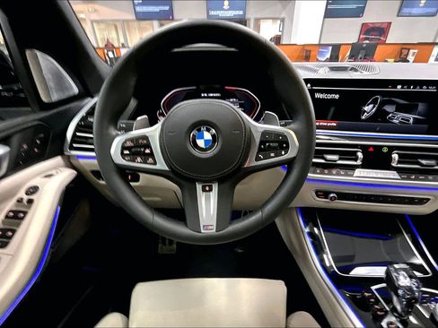 Used 2023 BMW X5 M50i w/ Executive Package image 5