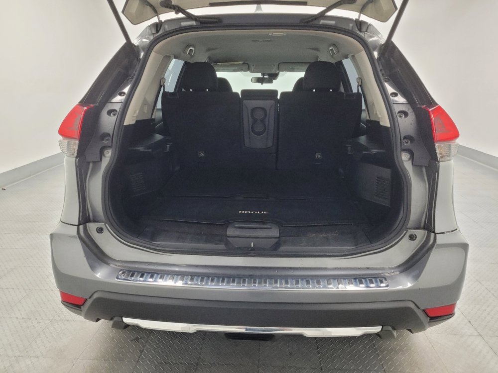 Used 2020 Nissan Rogue S FWD image 29