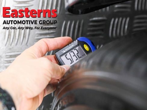 Used 2018 Tesla Model 3 Long Range image 25