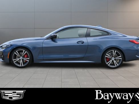 Used 2022 BMW 430i Coupe w/ M Sport Package RWD image 5