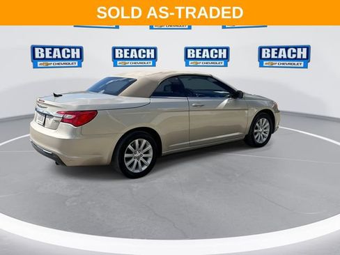 Used 2013 Chrysler 200 Touring FWD image 8