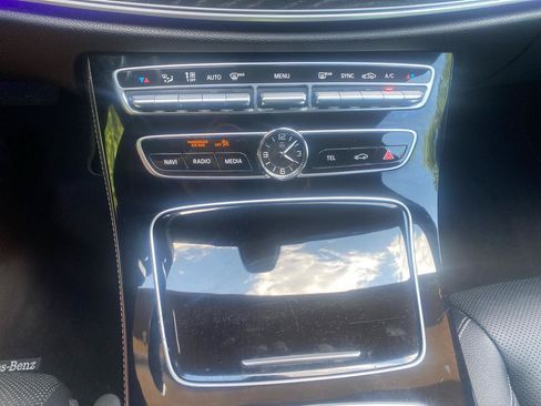 Used 2017 Mercedes-Benz E 300 4MATIC image 17