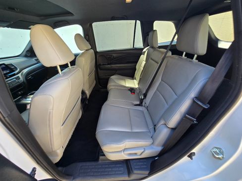 Used 2023 Honda Passport EX-L image 18