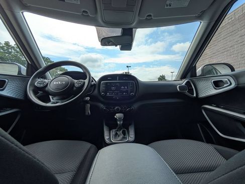 Used 2024 Kia Soul LX w/ Option Group 015 FWD image 25