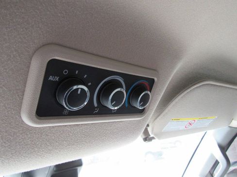 Used 2020 Chevrolet Express 2500 LT w/ LT Preferred Equipment Group RWD image 35