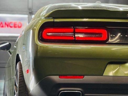 Used 2018 Dodge Challenger SXT w/ Cold Weather Group image 15