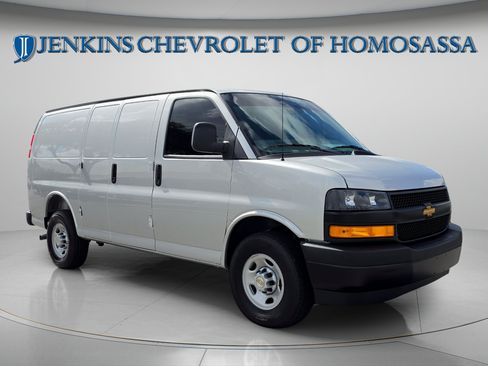 New 2026 Chevrolet Express 2500 w/ Driver Convenience Package RWD image 12