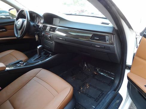 Used 2013 BMW 328i xDrive Coupe AWD/4WD image 10