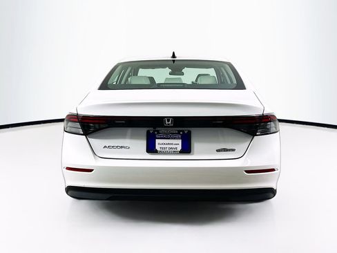 Used 2026 Honda Accord SE image 15