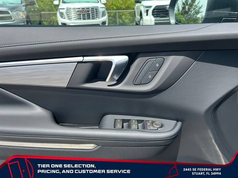 New 2026 Buick Enclave Preferred FWD image 23