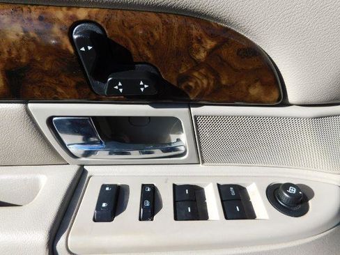Used 2010 Mercury Grand Marquis LS RWD image 12