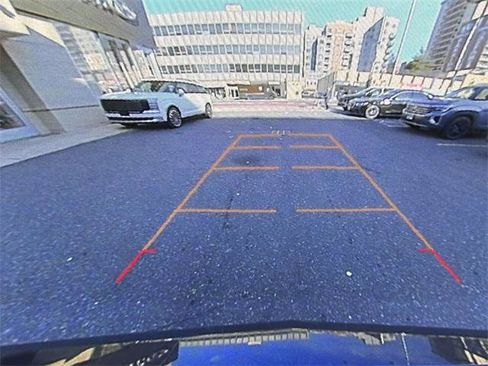 Used 2025 Cadillac XT6 Premium Luxury image 24