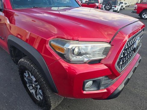 Used 2019 Toyota Tacoma TRD Off-Road AWD/4WD image 27