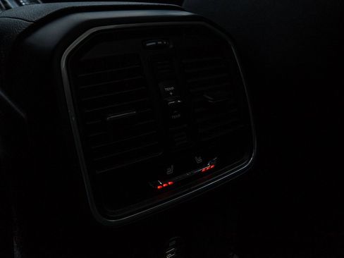 Used 2017 Porsche Macan S image 28