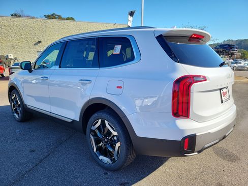 New 2025 Kia Telluride S image 26