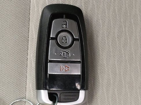 Used 2019 Ford Fusion SE w/ Equipment Group 151A image 32