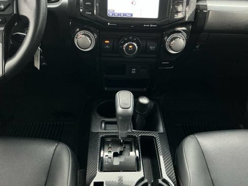 Used 2019 Toyota 4Runner TRD Off-Road Premium AWD/4WD image 20