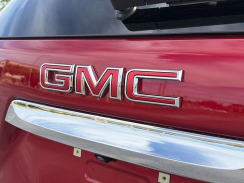 Used 2023 GMC Terrain SLT FWD image 35