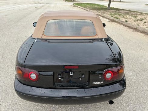 Used 1995 MAZDA MX-5 Miata RWD image 16