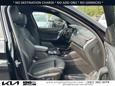 Used 2024 BMW X4 xDrive30i w/ Parking Assistance Package AWD/4WD image 16