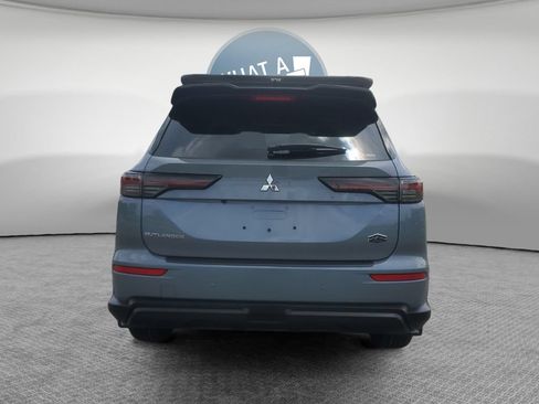New 2026 Mitsubishi Outlander AWD image 5