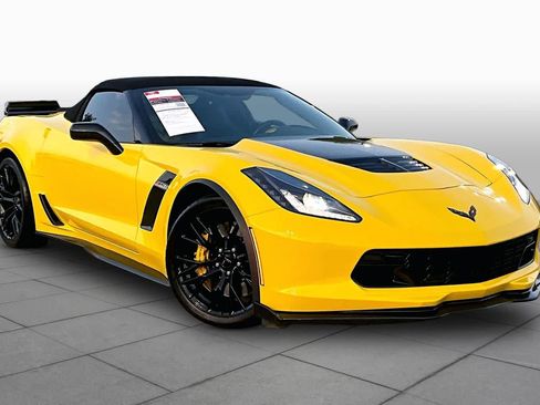 Used 2017 Chevrolet Corvette Z06 RWD image 3