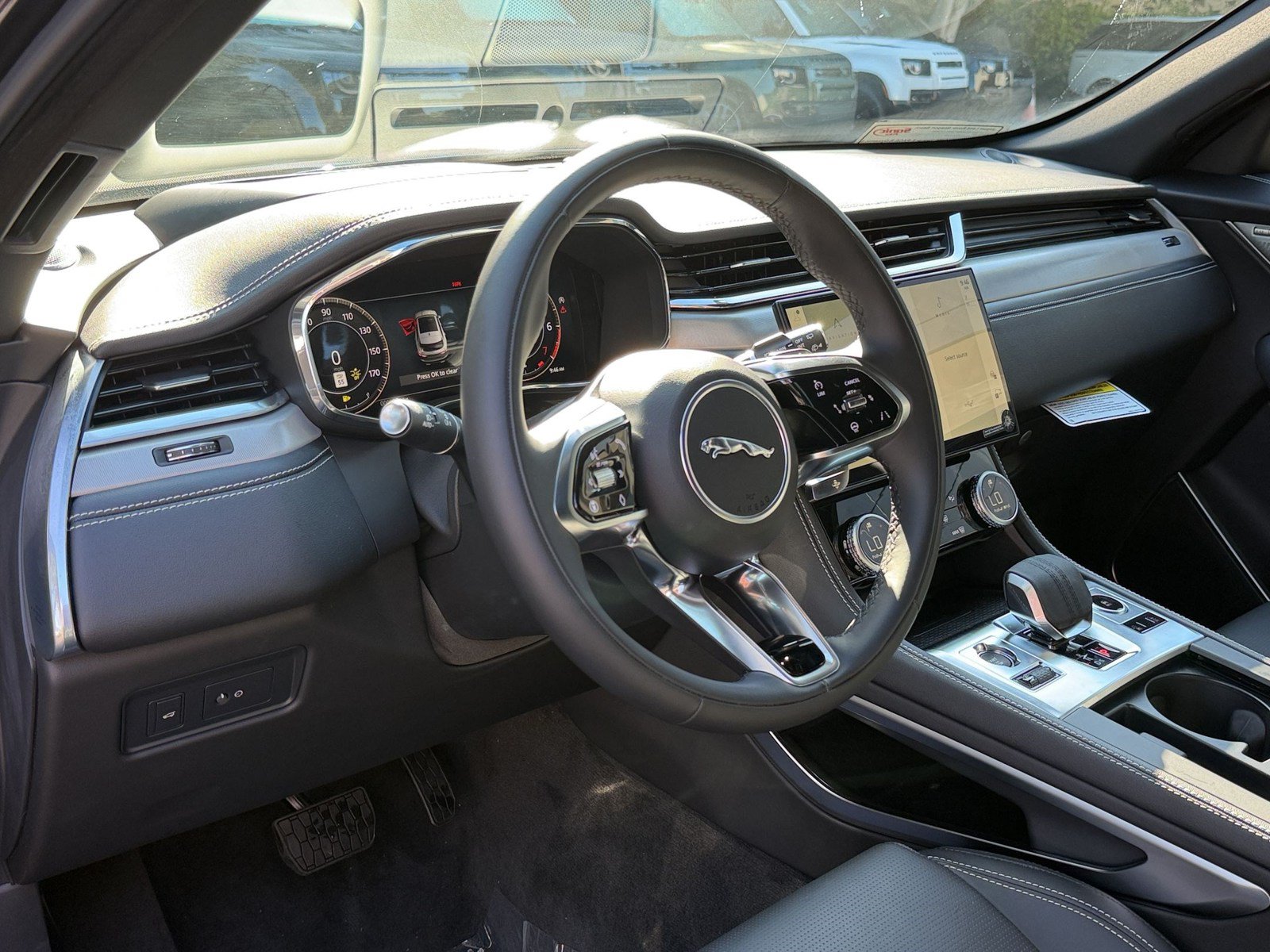 New 2026 Jaguar F-PACE R-Dynamic S AWD/4WD image 4