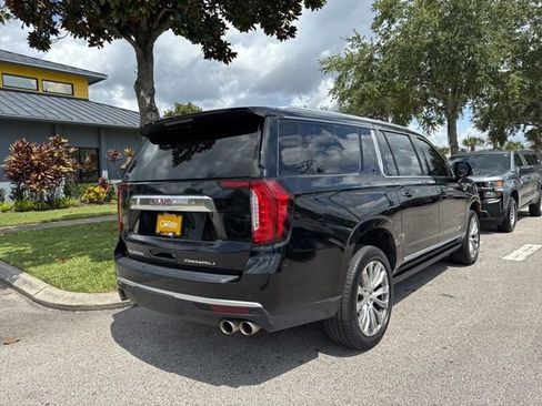 Used 2023 GMC Yukon XL Denali AWD/4WD image 7