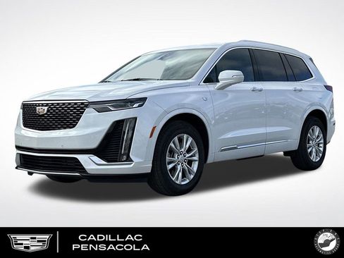 New 2025 Cadillac XT6 Luxury image 1