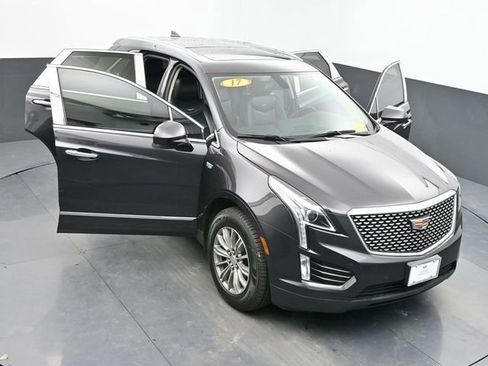 Used 2017 Cadillac XT5 Luxury w/ LPO, Wheel Lock Package image 39