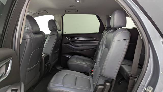 Used 2021 Buick Enclave Essence FWD image 17