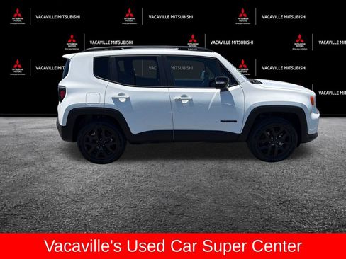 Used 2022 Jeep Renegade Altitude AWD/4WD image 6