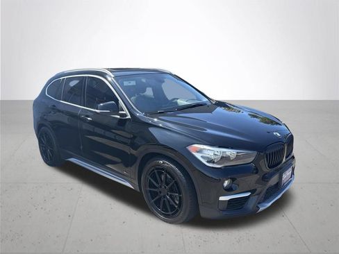 Used 2018 BMW X1 xDrive28i w/ Convenience Package AWD/4WD image 4