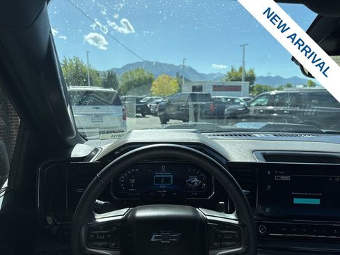 Used 2024 Chevrolet Silverado 1500 ZR2 w/ Technology Package AWD/4WD image 21