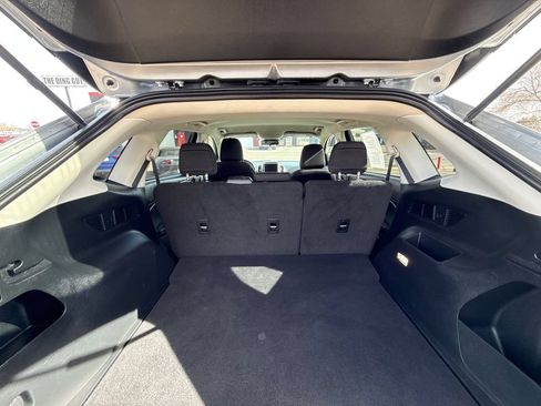 Used 2022 Ford Edge SE w/ Black Appearance Package AWD/4WD image 14