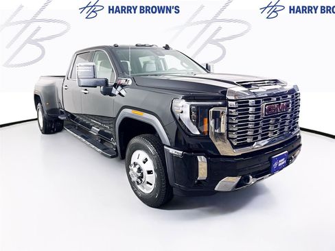 New 2026 GMC Sierra 3500 Denali w/ Denali Reserve Package image 29