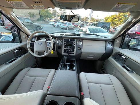 Used 2014 Ford Expedition EL XLT image 13