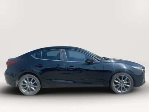 Used 2018 MAZDA MAZDA3 Touring image 5