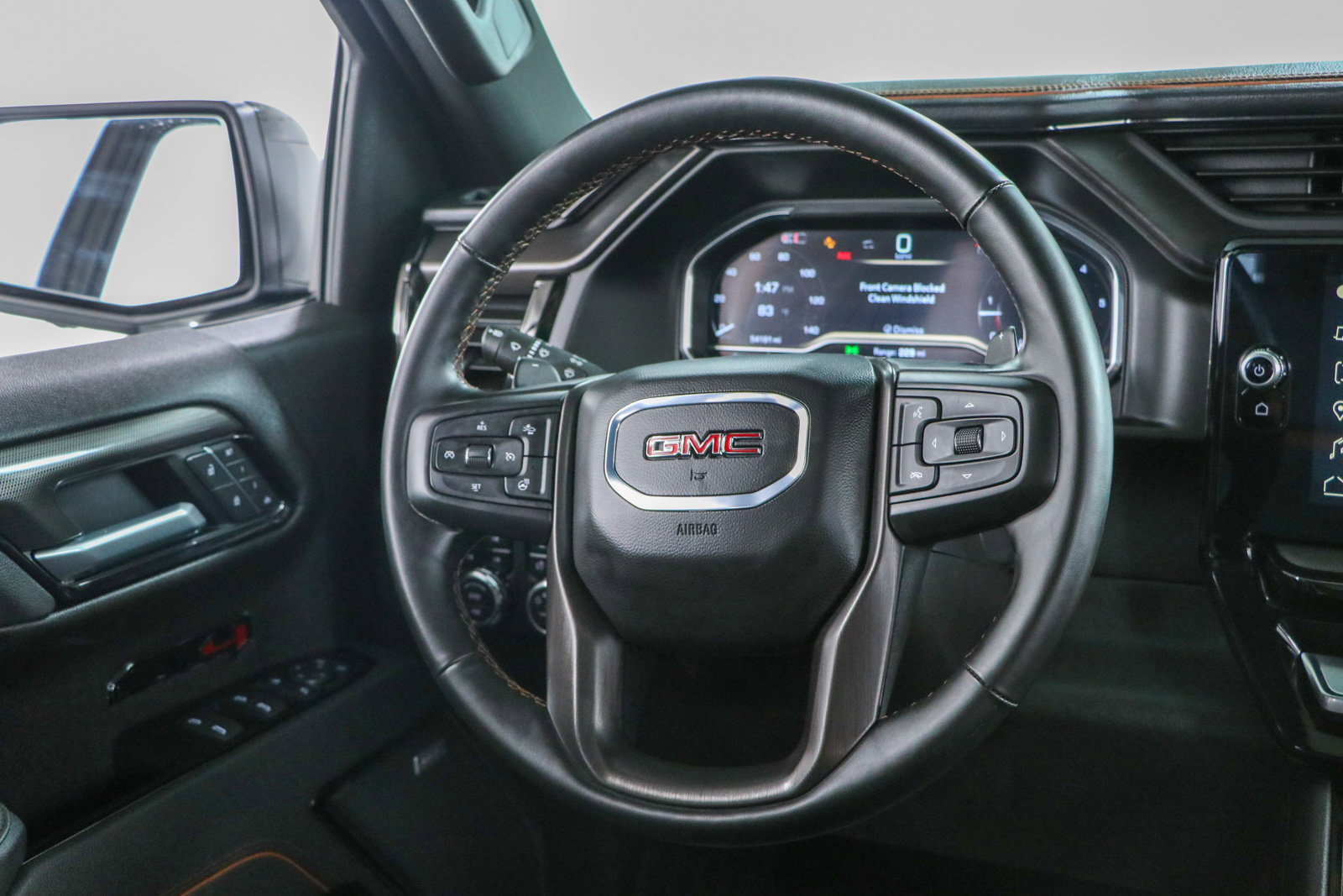 Used 2025 GMC Sierra 1500 AT4 w/ AT4 Premium Package AWD/4WD image 13
