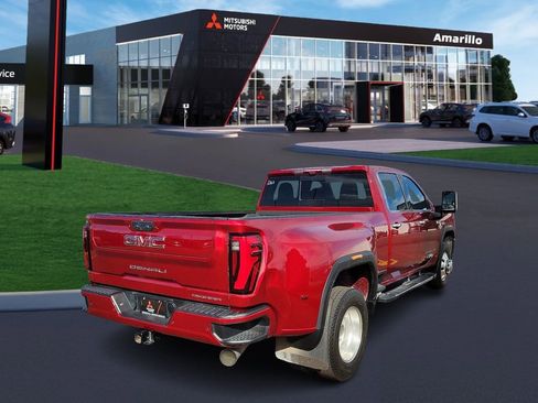 Used 2024 GMC Sierra 3500 Denali w/ Denali Reserve Package image 3