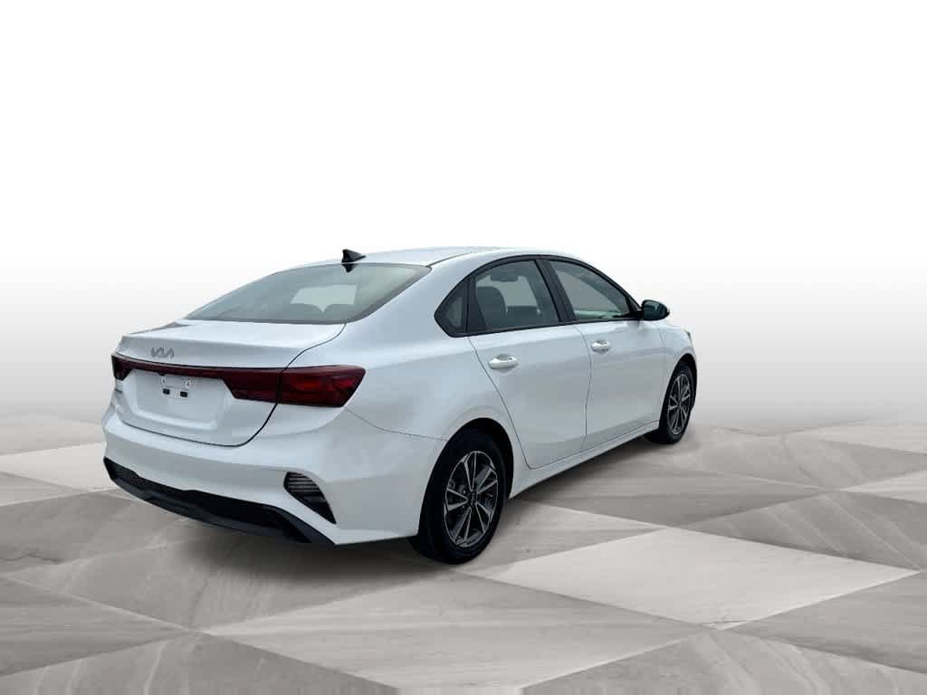 Used 2024 Kia Forte LXS FWD image 8